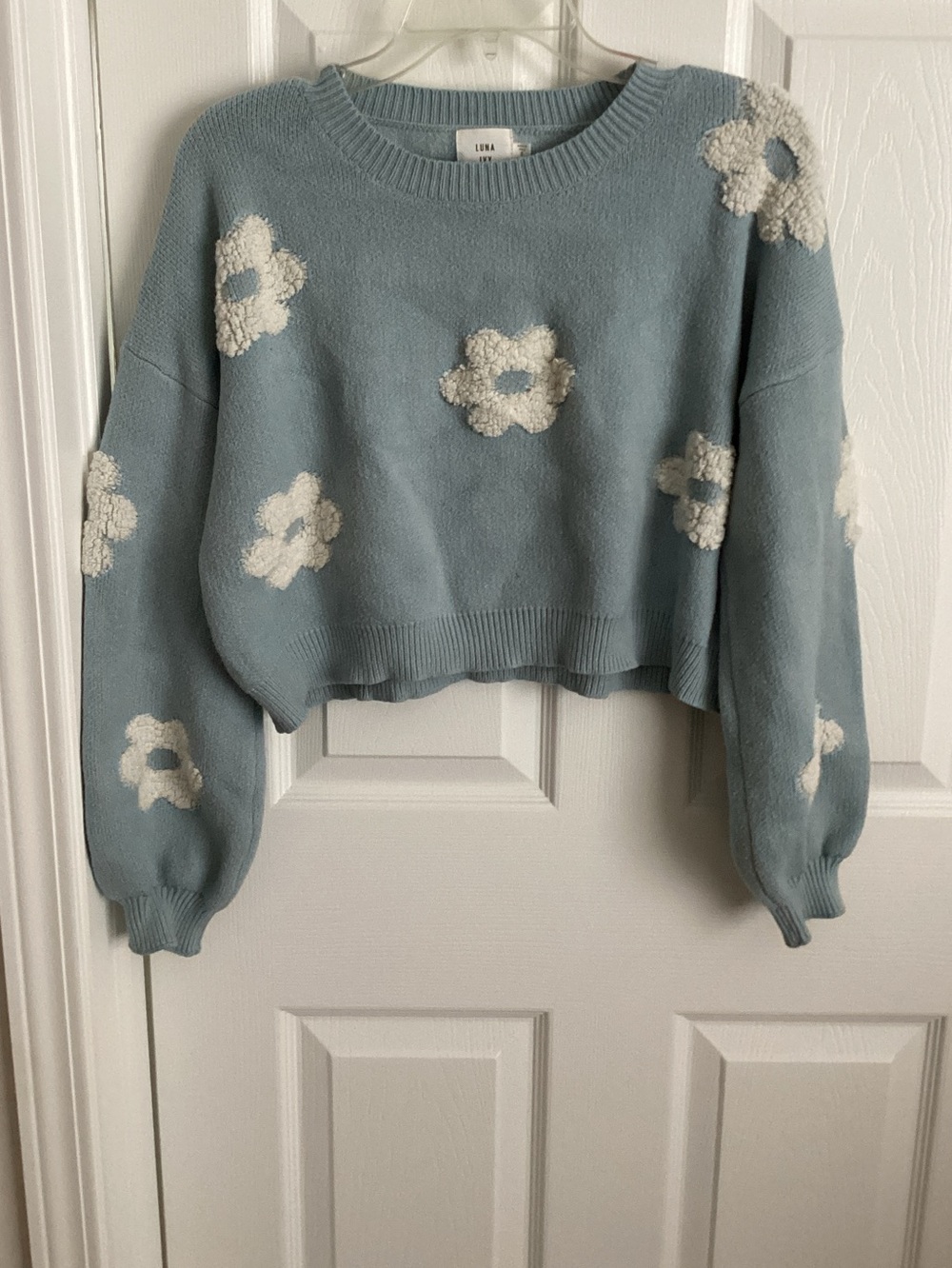 flowerstretch chenille crop sweater
